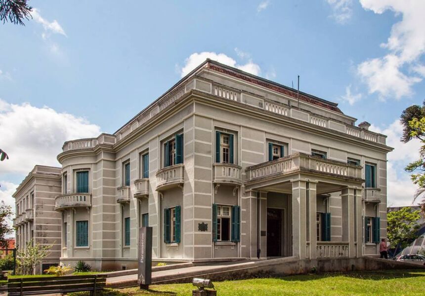 Museu Paranaense | Lugares para conhecer em Curitiba | Dica da Pri